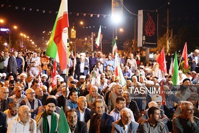 فریادِ مقاومت در دلِ خیابان جمهوری
