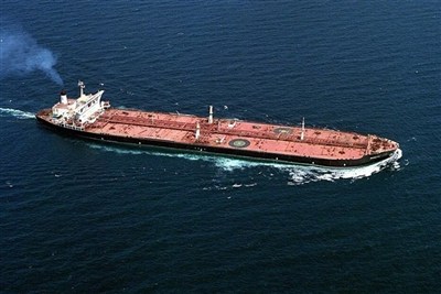 IRGC Releases Footage of Action Against Violating Vessels in Strait of Hormuz