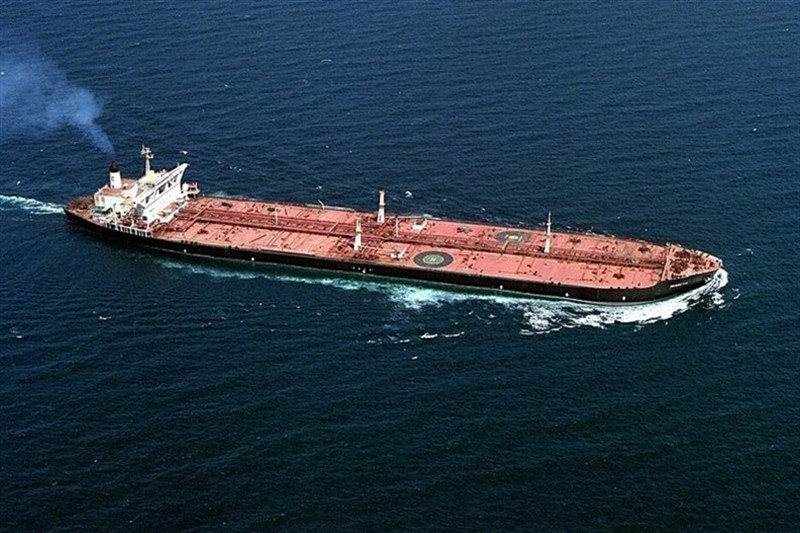 IRGC Releases Footage of Action Against Violating Vessels in Strait of Hormuz