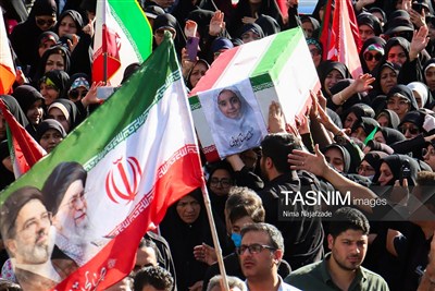 تشییع پرچمداران سنگر خیابان در مشهد
