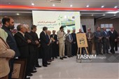 نیم‌قرن خدمت پزشکی و فرهنگی در قاب تصاویرگزارش تصویری از آیین تجلیل از نیم‌قرن فعالیت فرهنگی دکتر مح