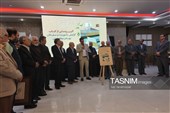 نیم‌قرن خدمت پزشکی و فرهنگی در قاب تصاویرگزارش تصویری از آیین تجلیل از نیم‌قرن فعالیت فرهنگی دکتر مح