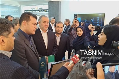 بازدید معاون رئیس جمهور از نمایشگاه دستاوردهای شرکت‌های دانش‌بنیان