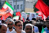 تشییع پیکر 2 شهید حادثه بلوار وکیل‌آباد مشهد در حرم مطهر رضوی