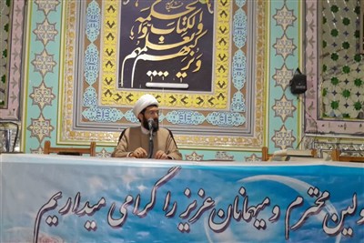هدف اصلی دشمن تضعیف اتحاد و انسجام ملت ایران است
