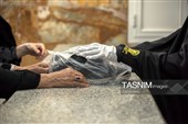 خدمت در حریمی که خاک آستانش تاج افتخار است