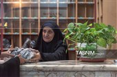 خدمت در حریمی که خاک آستانش تاج افتخار است