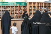 خدمت در حریمی که خاک آستانش تاج افتخار است