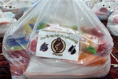 توزیع 600 بسته کمک مومنانه در ایلخچی به همت بسیج و سپاه