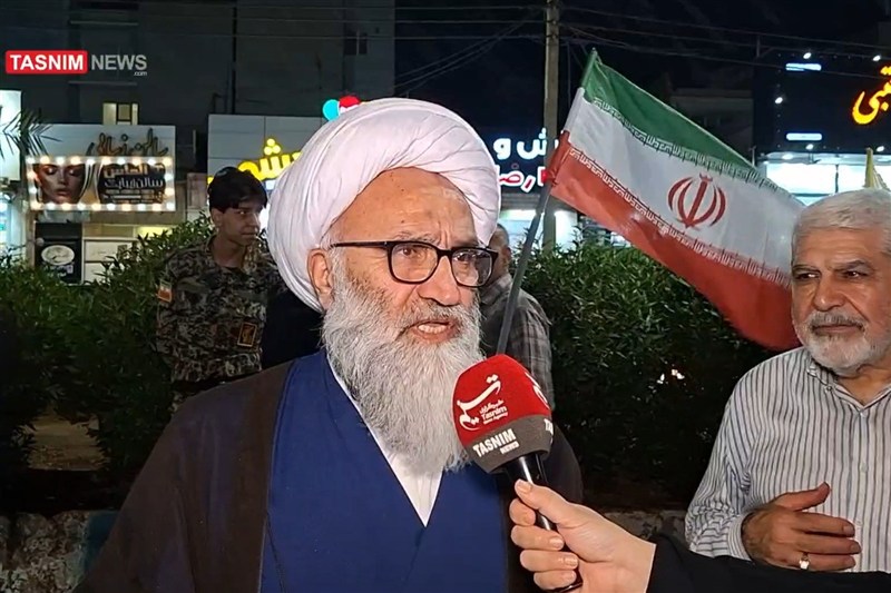 ملت ایران پابه رکاب ولایت فقیه حضرت آیت آلله سیدمجتبی خامنه ای است