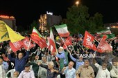 تجمع پرشور مردم دارالحماسه بوشهر در تجلیل از ضربه محکم مدافعان خلیج فارس به استکبار