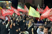 تجمع پرشور مردم دارالحماسه بوشهر در تجلیل از ضربه محکم مدافعان خلیج فارس به استکبار