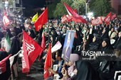 تجمع پرشور مردم دارالحماسه بوشهر در تجلیل از ضربه محکم مدافعان خلیج فارس به استکبار
