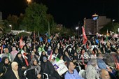 تجمع پرشور مردم دارالحماسه بوشهر در تجلیل از ضربه محکم مدافعان خلیج فارس به استکبار