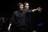 دو بازیگر، یک رؤیا و هزار مانع/"بی‌چیز" در تئاتر شهر
