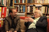 «تمام عشقم رادیو است»؛ خسرو معتضد و شش دهه زندگی با رادیو
