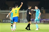 دیدار تیم های فوتبال صنعت نفت آبادان و چادرملو اردکان
