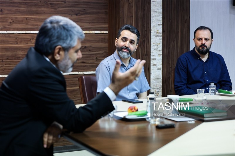 حضور شهردار منطقه 4 تهران در خبرگزرای تسنیم