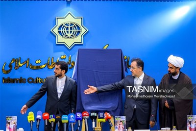 نشست خبری مسابقه بین‌المللی نقاشی سورنا