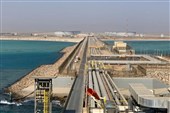 Explosions Rock Saudi Yanbu As Oil Export Threat Grows after Pipeline Shutdown