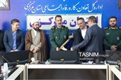 آیین تجلیل از فعالان قرآن و نماز در جامعه کار و تولید استان مرکزی
