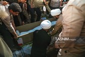 تشییع باشکوه پیکر شهید جمشید رجبی در بندر امام خمینی (ره)