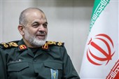 سرلشکر وحیدی: تداوم حضور تنها راه پیروزی نهایی در جنگ تحمیلی سوم است