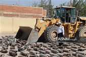 معدوم‌سازی اگزوزهای جمع‌آوری‌ شده از خودروهای مزاحم آلودگی صوتی در کرمان