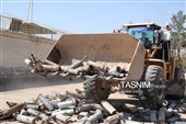 معدوم‌سازی اگزوزهای جمع‌آوری‌ شده از خودروهای مزاحم آلودگی صوتی در کرمان