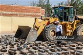 معدوم‌سازی اگزوزهای جمع‌آوری‌ شده از خودروهای مزاحم آلودگی صوتی در کرمان