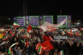 أصفهان: فی لیلتها المائتین.. حشود جماهیریة تؤکد التلاحم الوطنی فی مواجهة التهدیدات الخارجیة