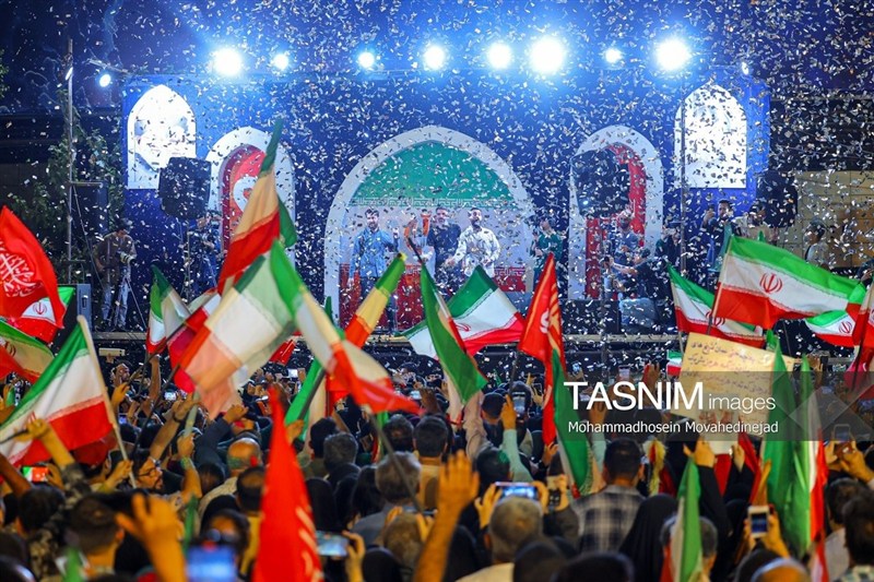 دویستُمین شب حماسه حضور در میدان انقلاب تهران