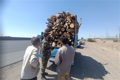 توقیف خودروی حامل چوب‌آلات قاچاق در محور مواصلاتی کرج-قزوین