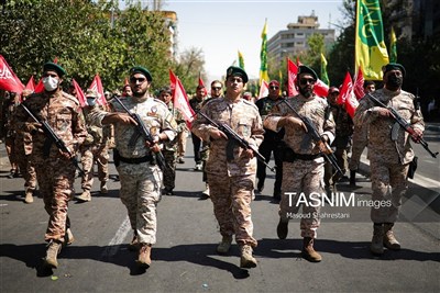 مناورة فدائیو إیران فی طهران