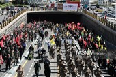 "313 ألف فدائی من أجل إیران".. حشود شعبیة تملأ ساحات العاصمة طهران