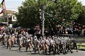 "313 ألف فدائی من أجل إیران".. حشود شعبیة تملأ ساحات العاصمة طهران