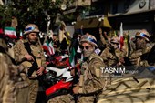 "313 ألف فدائی من أجل إیران".. حشود شعبیة تملأ ساحات العاصمة طهران
