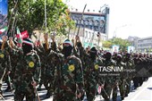 "313 ألف فدائی من أجل إیران".. حشود شعبیة تملأ ساحات العاصمة طهران