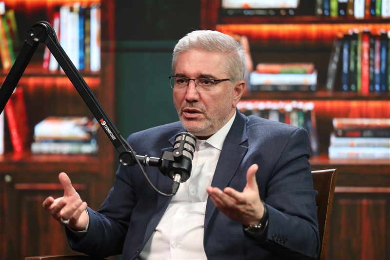 کسری بودجه «ام‌الخبائث» است هیچ وزیری حاضر نیست حتی یک اداره را حذف کند