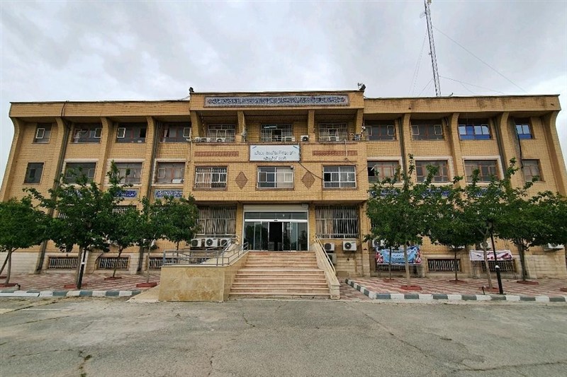 بحران شیفت عصر مدارس ابتدایی در بهارستان؛ تنگنای خانواده‌های شاغل