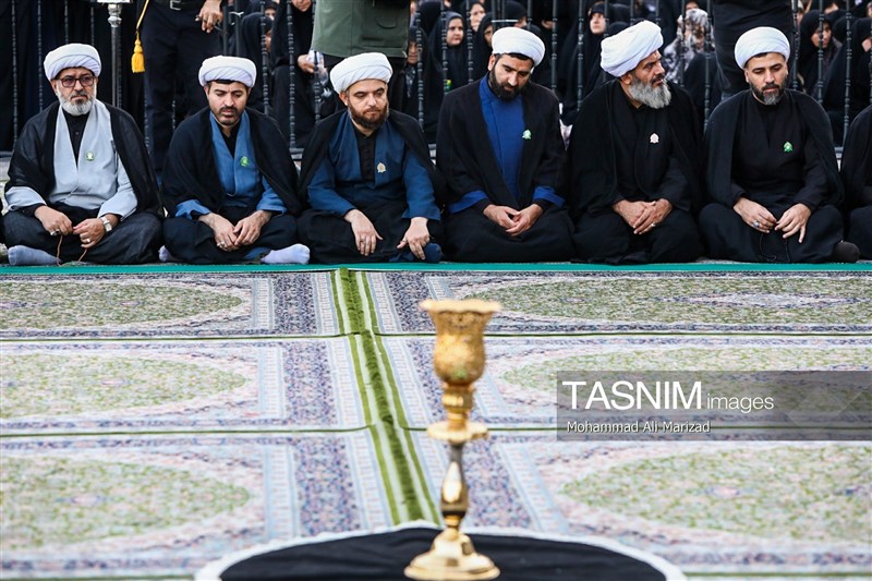 اهتزاز پرچم عزا بر گنبد منور حضرت فاطمه معصومه(س)+ عکس حضرت معصومه (س) , اخبار قم ,