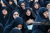 مراسم تعویض پرچم حرم مطهر حضرت فاطمه معصومه(س)