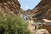 آبشار فیض‌آباد؛ جاذبه‌ای پنهان در 45 کیلومتری شمال‌غرب راور