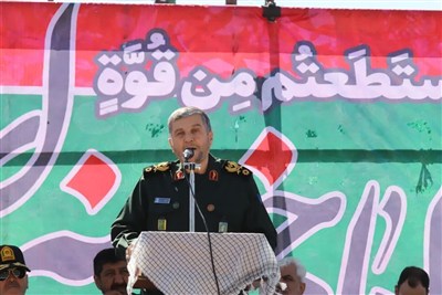 محرومیت‌زدایی و مردم‌داری مأموریت محوری سپاه در کنار آمادگی دفاعی