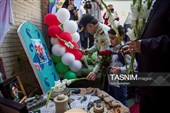 بدرقه فرزند شهید تا مدرسه