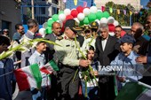 بدرقه فرزند شهید تا مدرسه