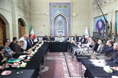 حضور علی نیکزاد در جلسه بررسی مسائل بازسازی حسینیه‌اعظم زنجان