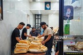 خدمت رسانی به زائران در خیابان‌های اطراف حرم