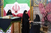 رنگ آمیزی دیوارنگاره توسط کودکان جهان اسلام یادبود شهدای مدرسه میناب