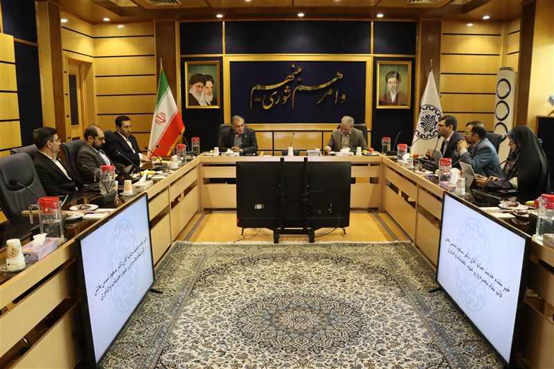بررسی موانع و راهکارهای ارتقای دانشگاه صنعتی شریف در گفتگو با قائم‌مقام وزیر علوم